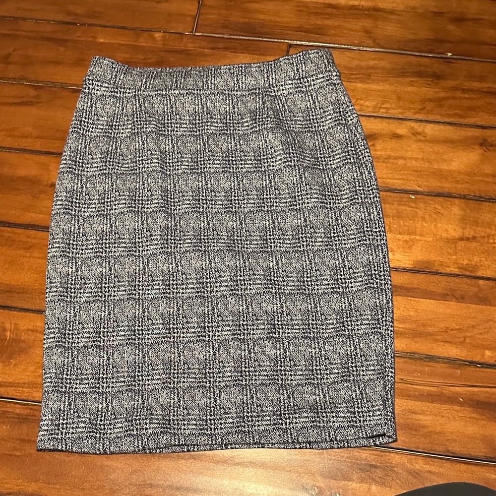 41 Hawthorn Gray Checkered Pencil Skirt